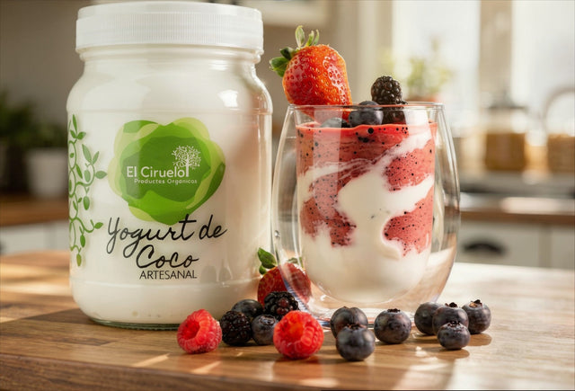 🫐🥥 Smoothie de Yogurt de Coco y Frutos Rojos
